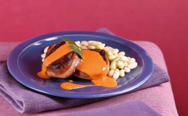 Lomo al rocoto con ensalada de frejoles